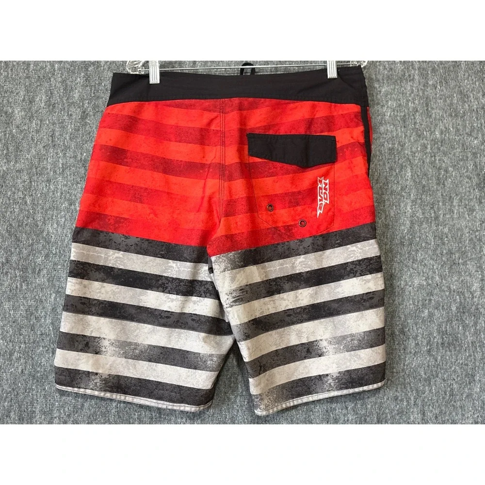 No Fear Mens Red Black Striped Board Shorts Swim Trunks Size 34 88B04086